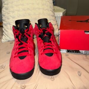 AIR JORDAN 6 RETRO